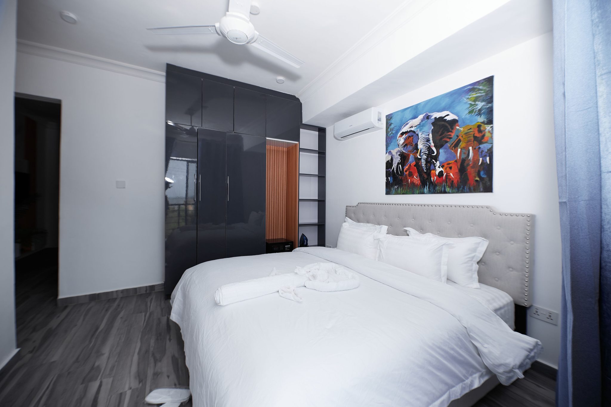 River Hills Suite